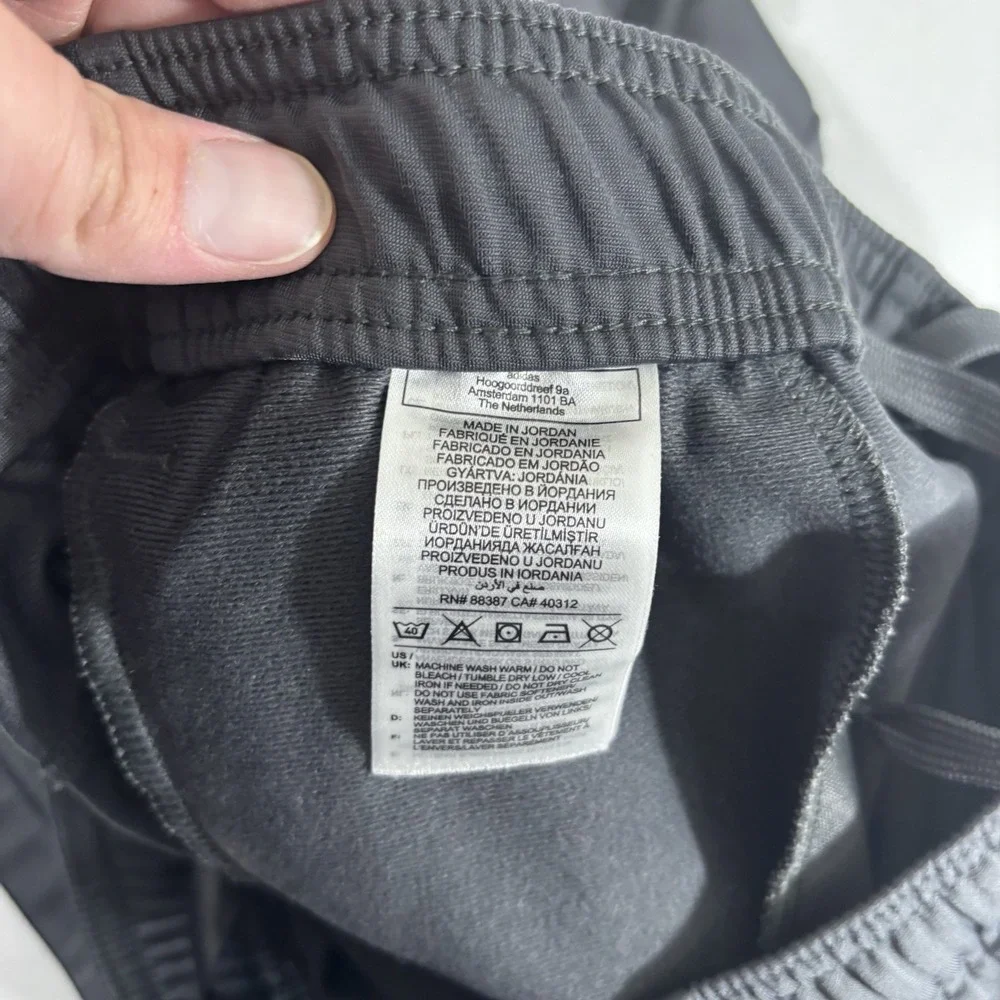 Adidas Track Pants Size Medium Gray Black 3-Stripes Warm Up Straight Leg H48431